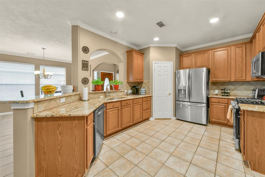 2310 Messina Drive, Pearland, Texas