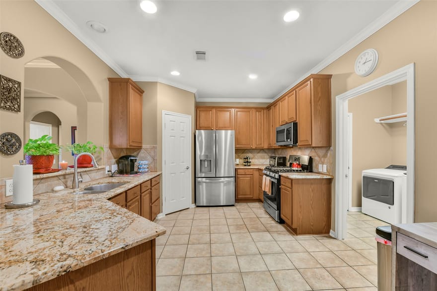 2310 Messina Drive, Pearland, Texas