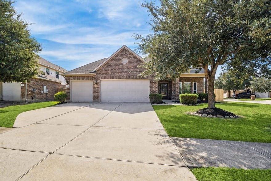 210 Chestnut Street, Baytown, Texas