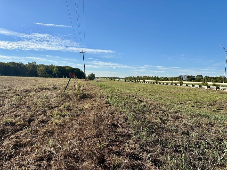 3221 Us Hwy 271 S, Mt Pleasant, Texas