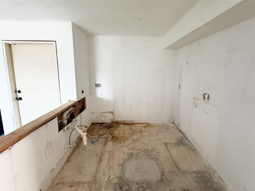 3025 Walnut Bend Lane, Houston, Texas