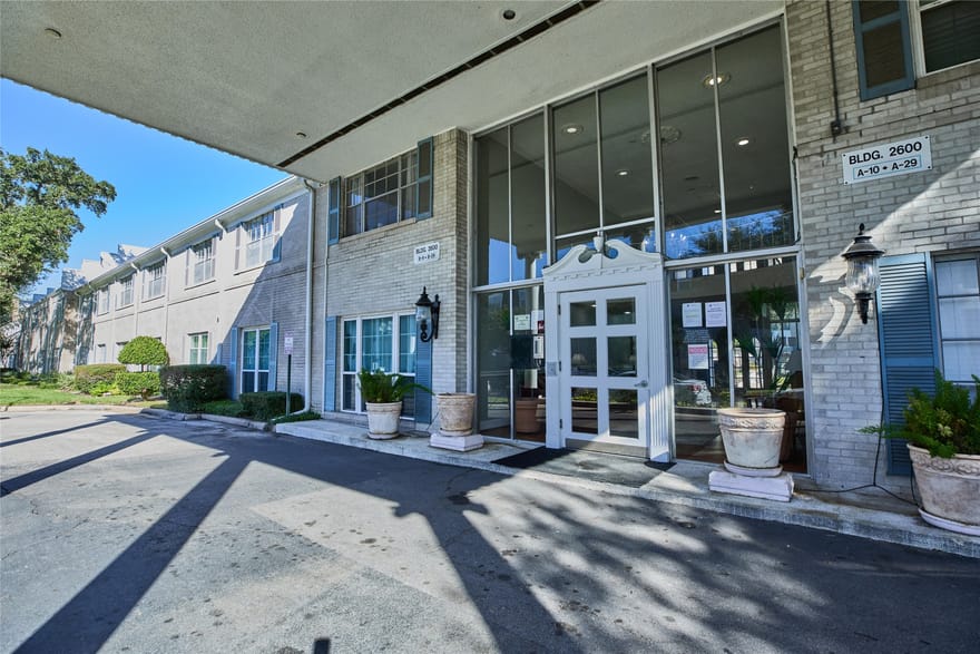 2600 Bellefontaine Street, Houston, Texas