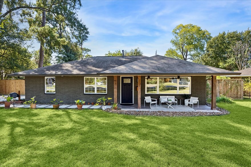 9317 Livernois Road, Houston, Texas