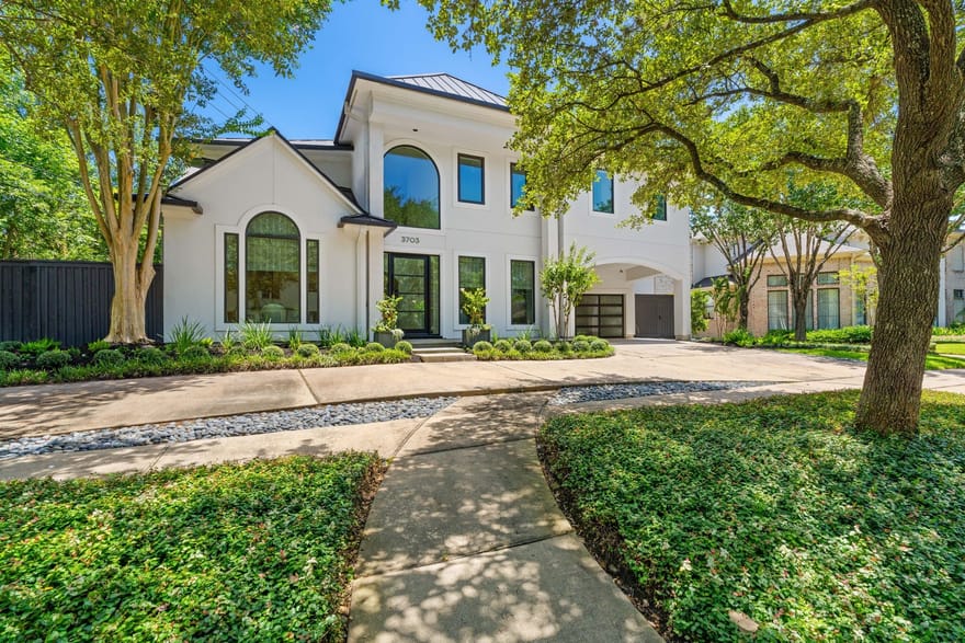 3703 Wroxton Road, West University Place, Texas