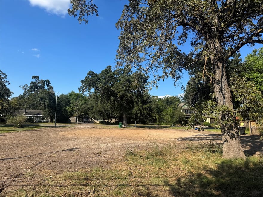 9341 Rosstown Way, Houston, Texas