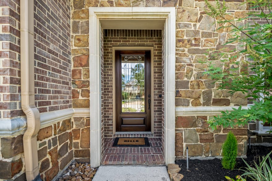 2407 Hendricks Lakes Drive, Spring, Texas