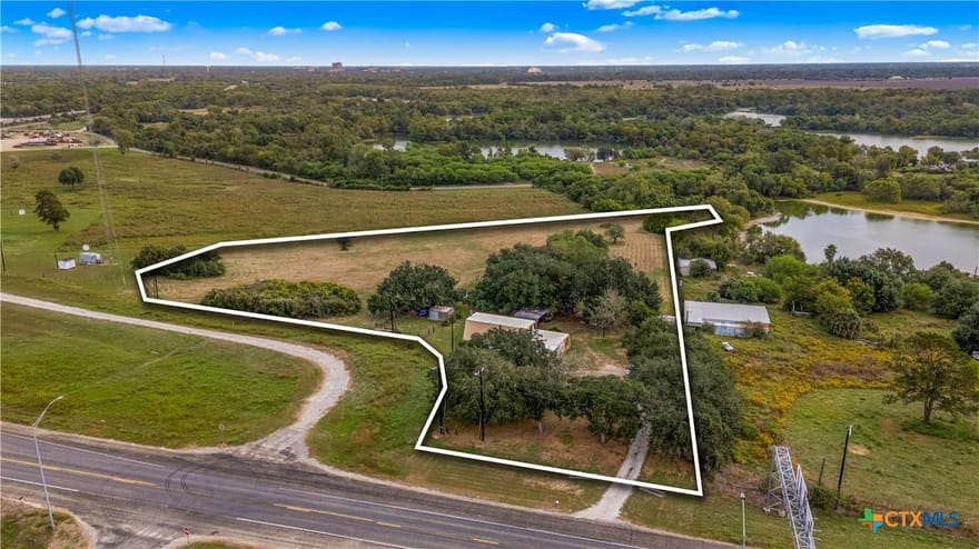 351 Refugio Highway, Victoria, Texas