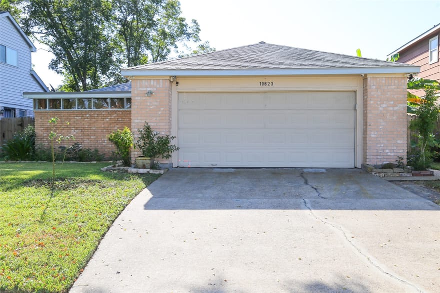 10623 Odyssey Court, Houston, Texas