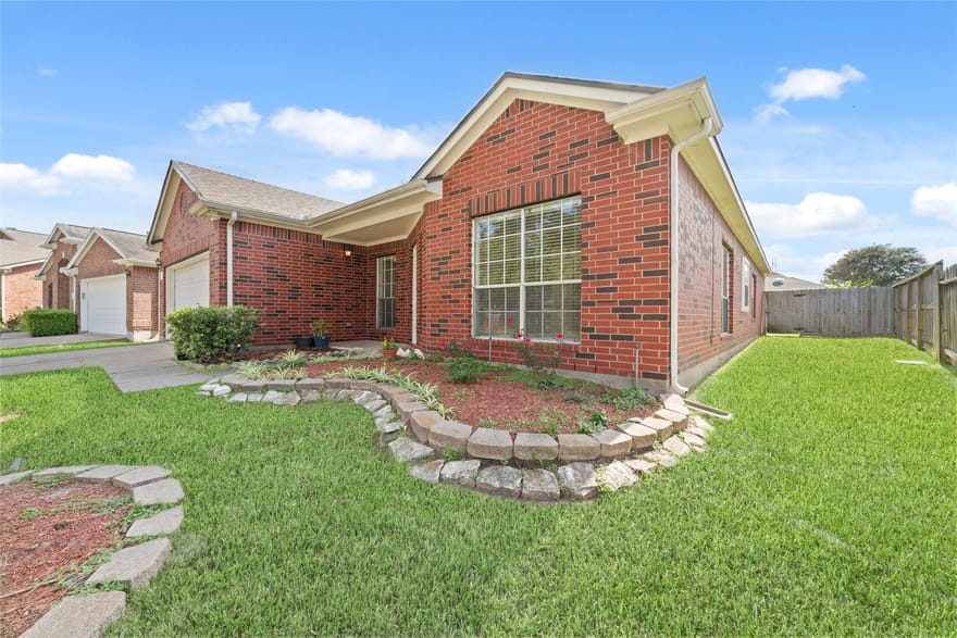 10011 Redoak Pass Lane, Houston, Texas