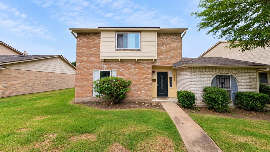 12829 Clarewood Drive, Houston, Texas