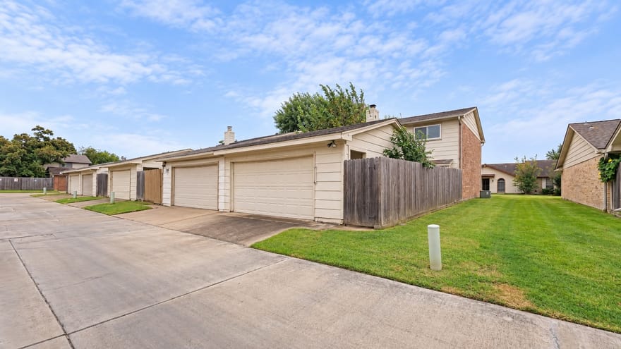 12829 Clarewood Drive, Houston, Texas
