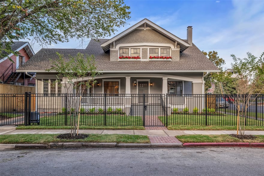 2602 Whitney Street, Houston, Texas