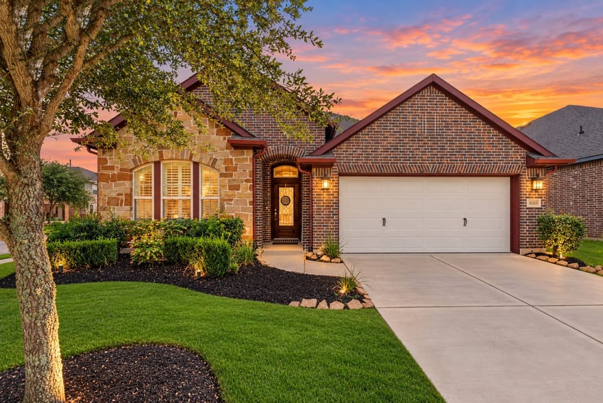 18203 Burnett Willow Lane, Cypress, Texas