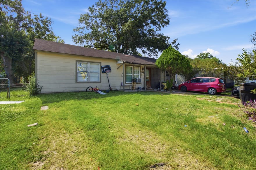 6038 Belmark Street, Houston, Texas