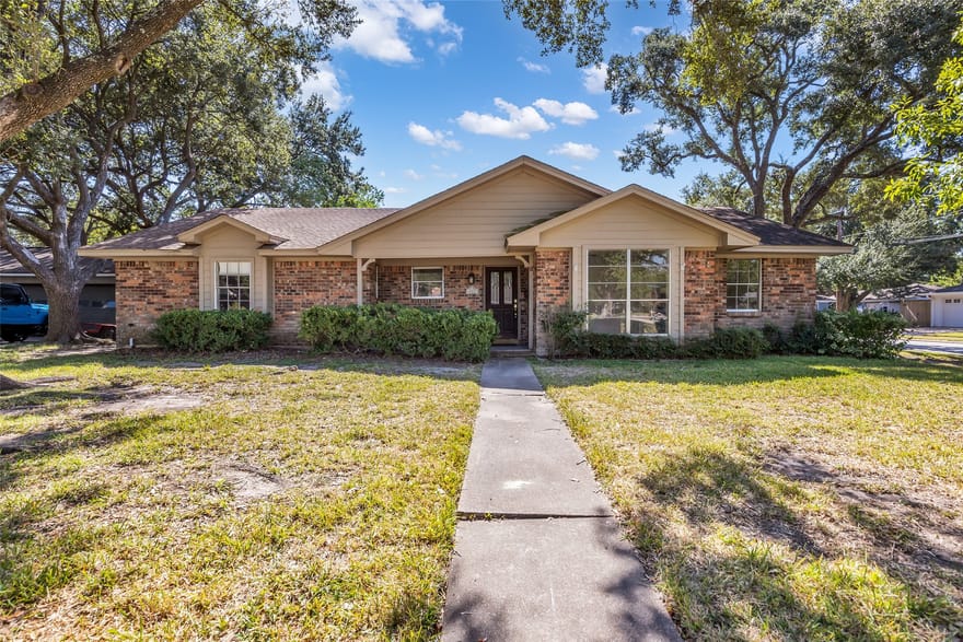 4633 Hummingbird Street, Houston, Texas