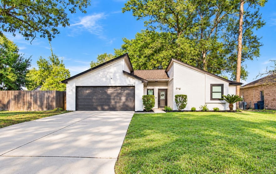 17810 Port O Call Street, Crosby, Texas