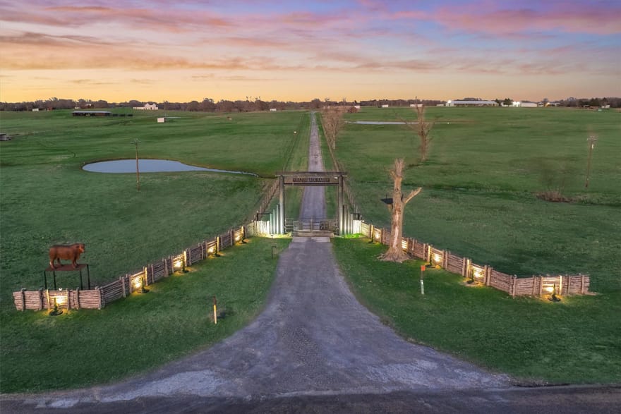 22199 Interstate Highway 45 Feeder, Buffalo, Texas