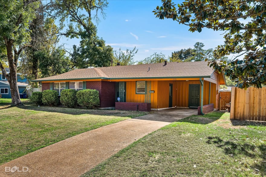 2838 W Cavett Drive, Shreveport, Louisiana