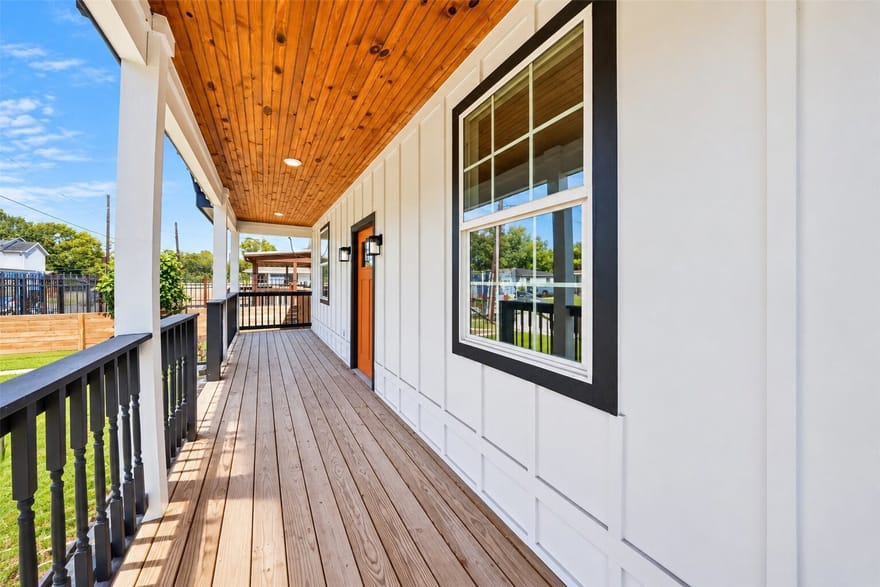 2412 Lucas Street, Houston, Texas