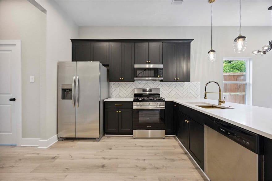 811 E 32nd Street, Houston, Texas
