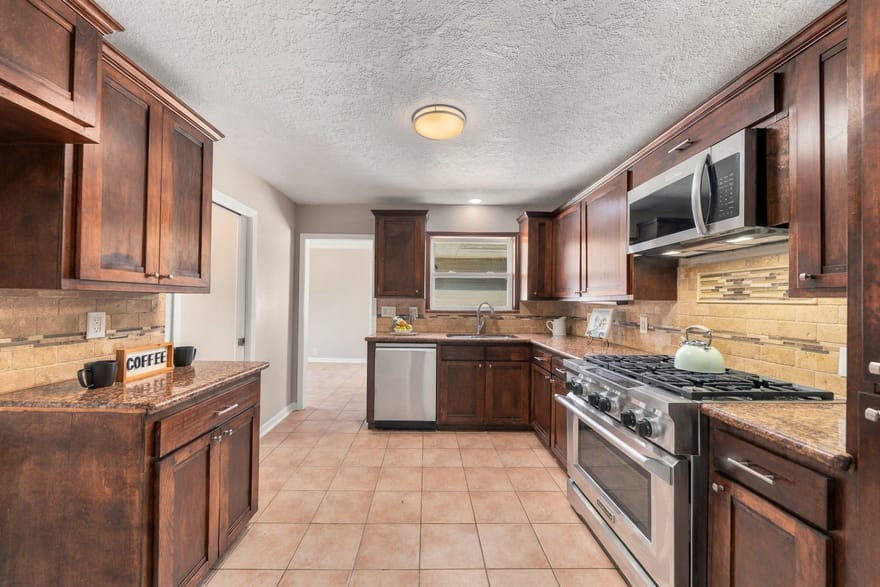 5802 Jason Street, Houston, Texas