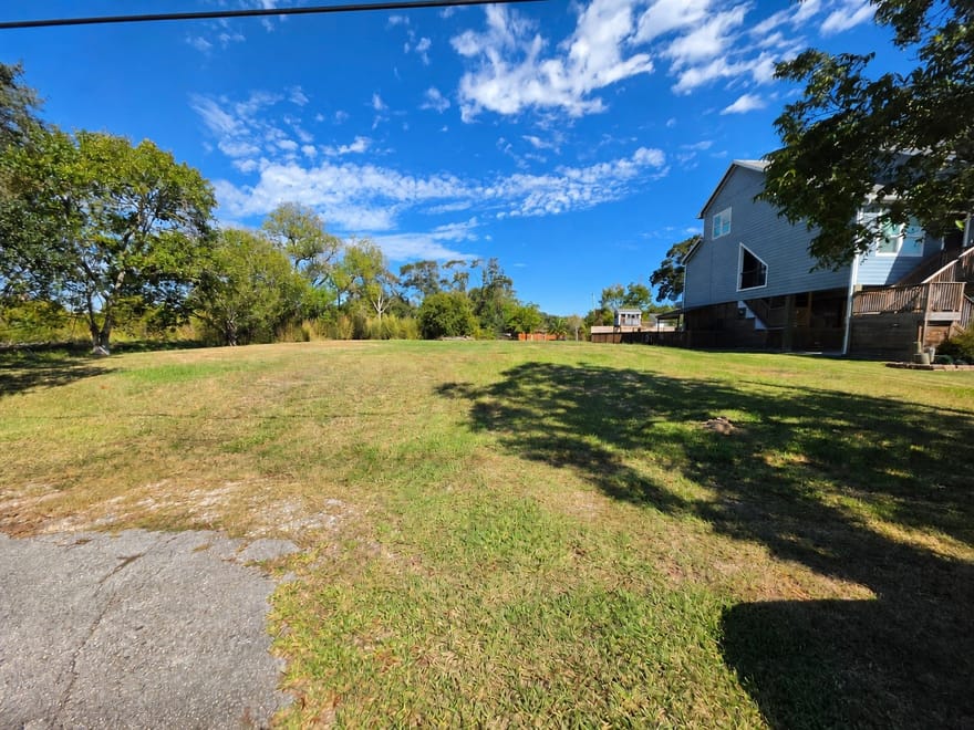 518 E Meyer Road, Seabrook, Texas
