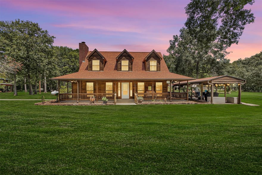 388 N G Smith Rd, Livingston, Texas