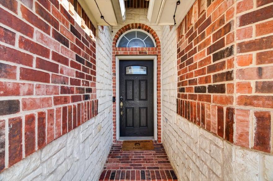 8724 Lariat Circle, Fort Worth, Texas