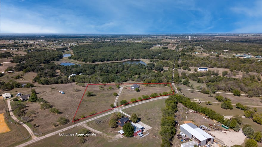 8935 Bluebonnet Drive, Scurry, Texas