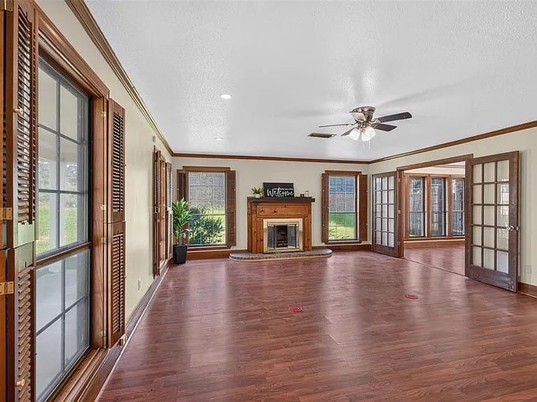 121 Deer Lane, Mansfield, Louisiana