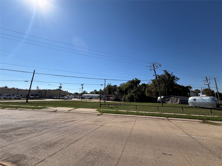 701 Airport Drive, Shreveport, Louisiana