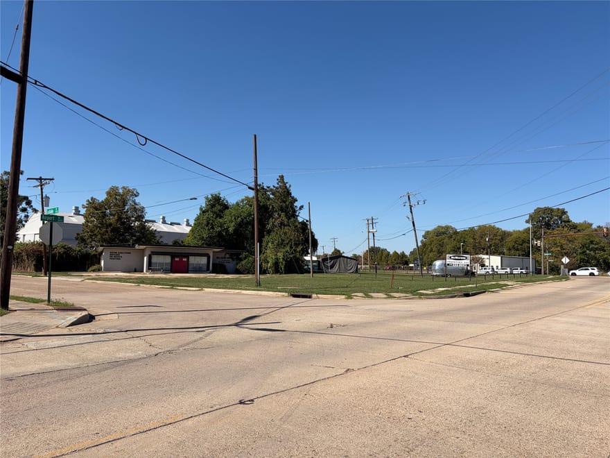 701 Airport Drive, Shreveport, Louisiana