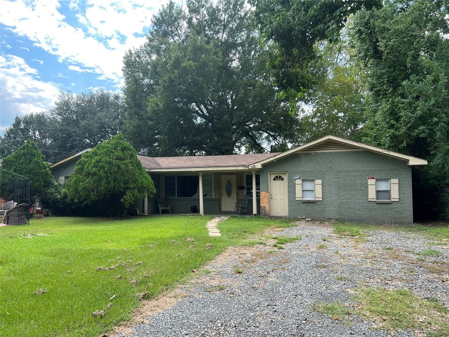 6716 Burke Street, Shreveport, Louisiana