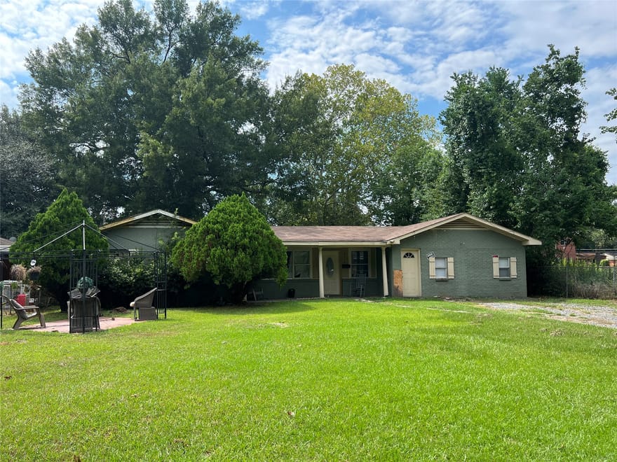 6716 Burke Street, Shreveport, Louisiana