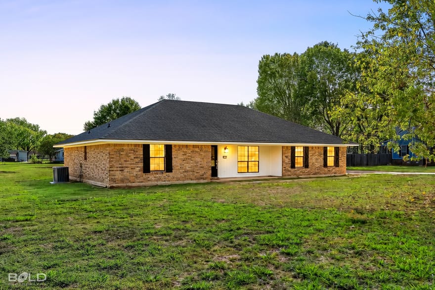 102 Timber Ridge Drive, Bossier City, Louisiana