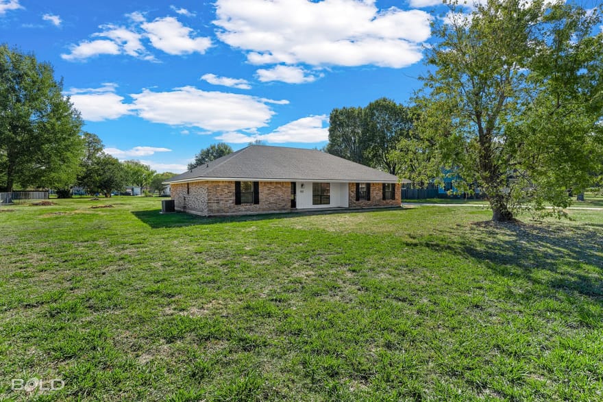102 Timber Ridge Drive, Bossier City, Louisiana