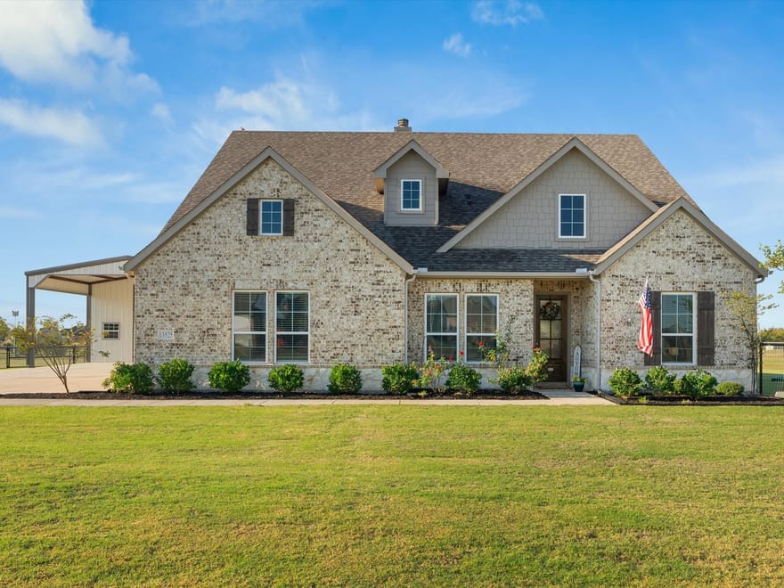 13525 Sage Meadow Circle, Sanger, Texas