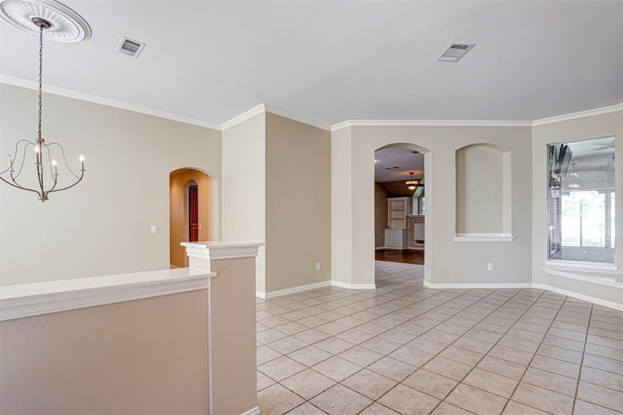 10208 Soriano Street, Denton, Texas