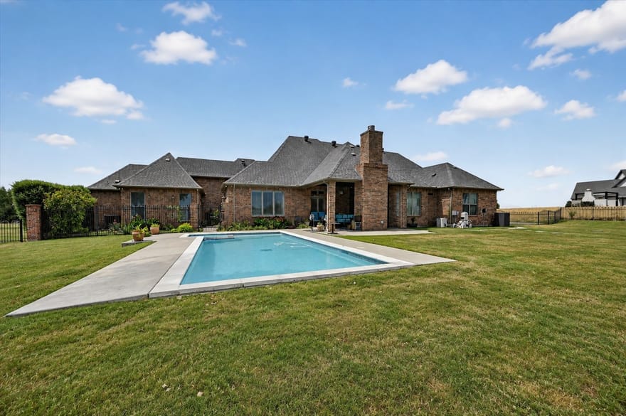 12617 Bella Colina Drive, Fort Worth, Texas
