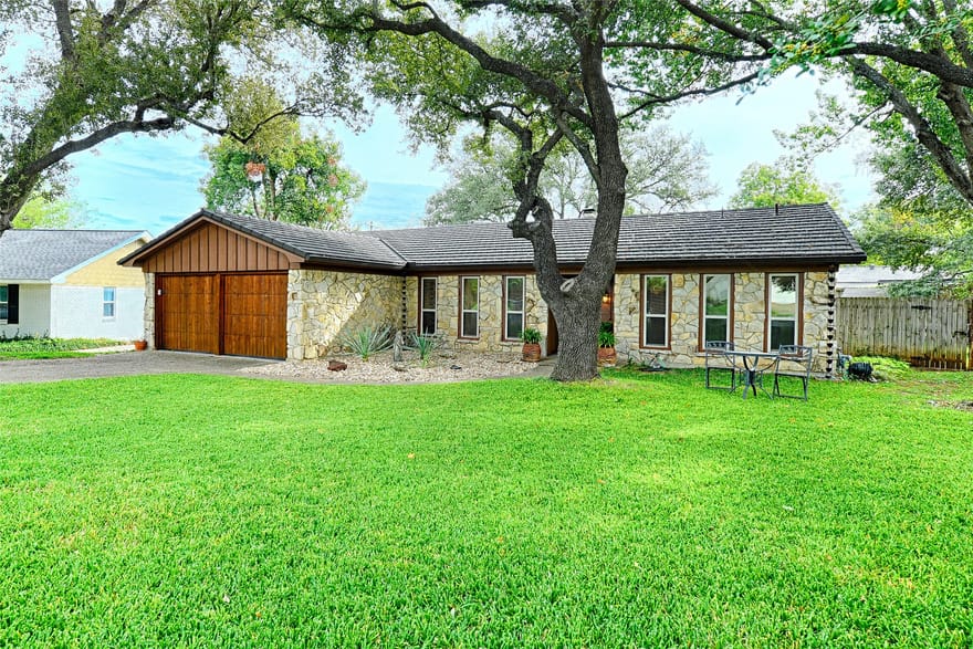 801 Raintree Road, Fort Worth, Texas