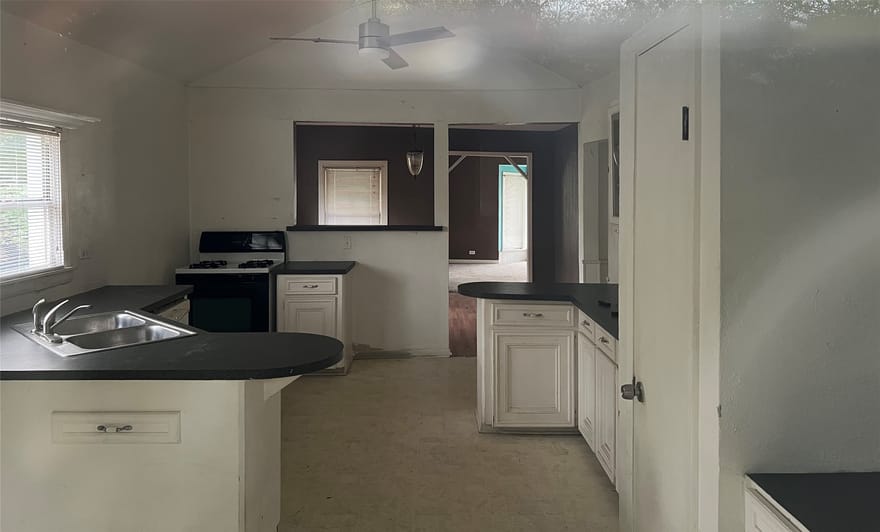 406 Montague Street, Nocona, Texas