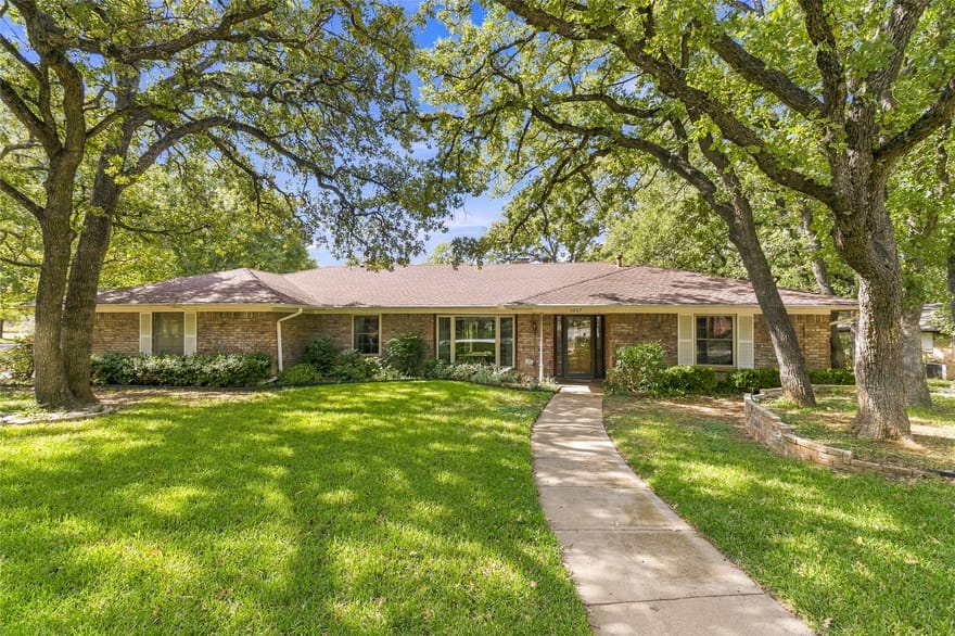 1007 Tanglewood Lane, Arlington, Texas