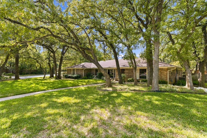 1007 Tanglewood Lane, Arlington, Texas