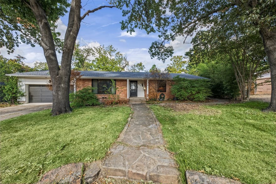 605 Ranier Circle, Garland, Texas