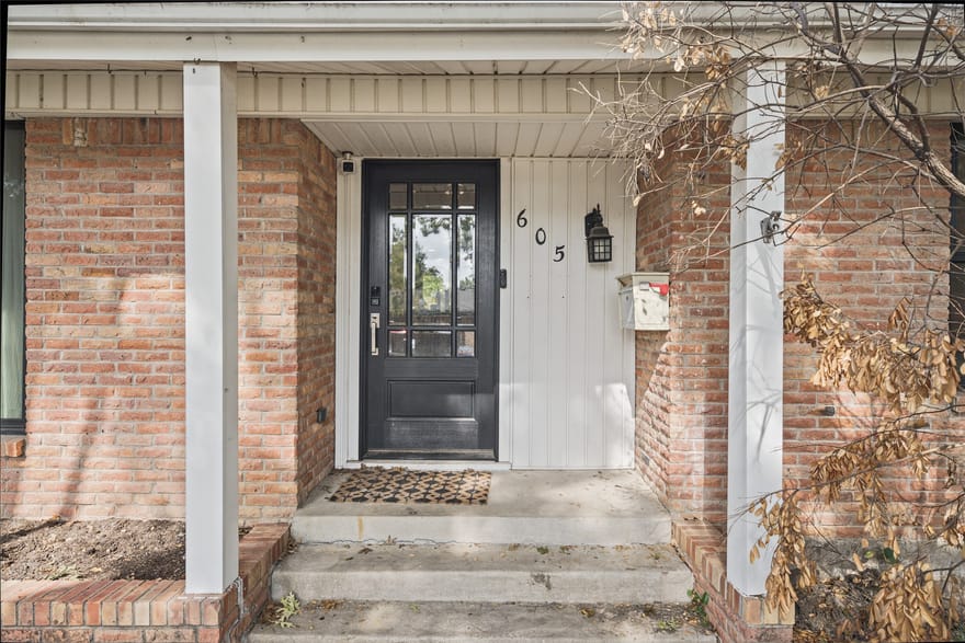 605 Ranier Circle, Garland, Texas