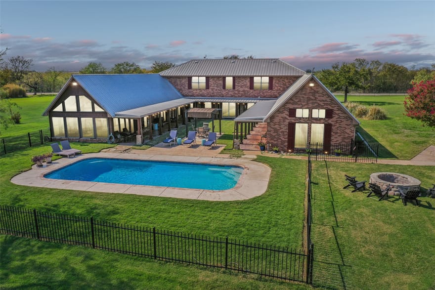 7078 Indian Wells Road, Sanger, Texas
