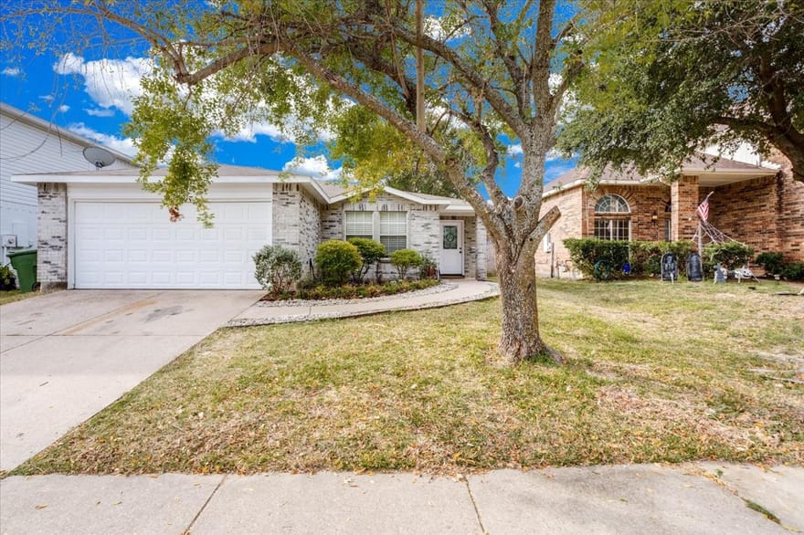 1422 Eastview Drive, Garland, Texas