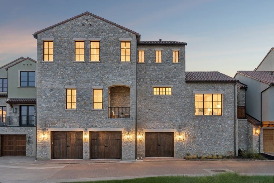 40 Cardona Drive, Westlake, Texas