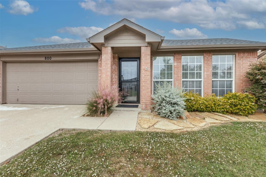 800 Cooper Lane, Royse City, Texas