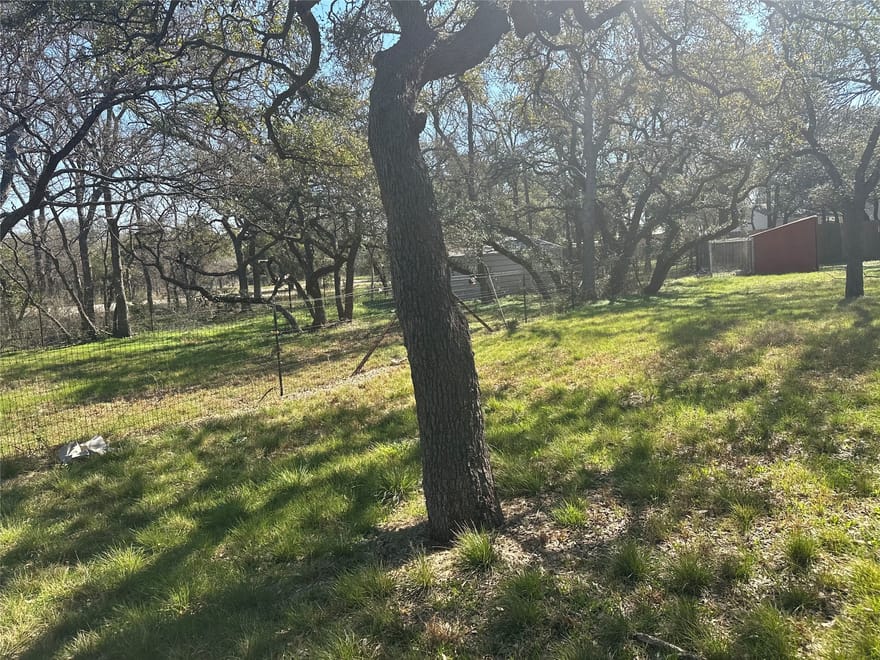 9352 N Highway 183, Florence, Texas